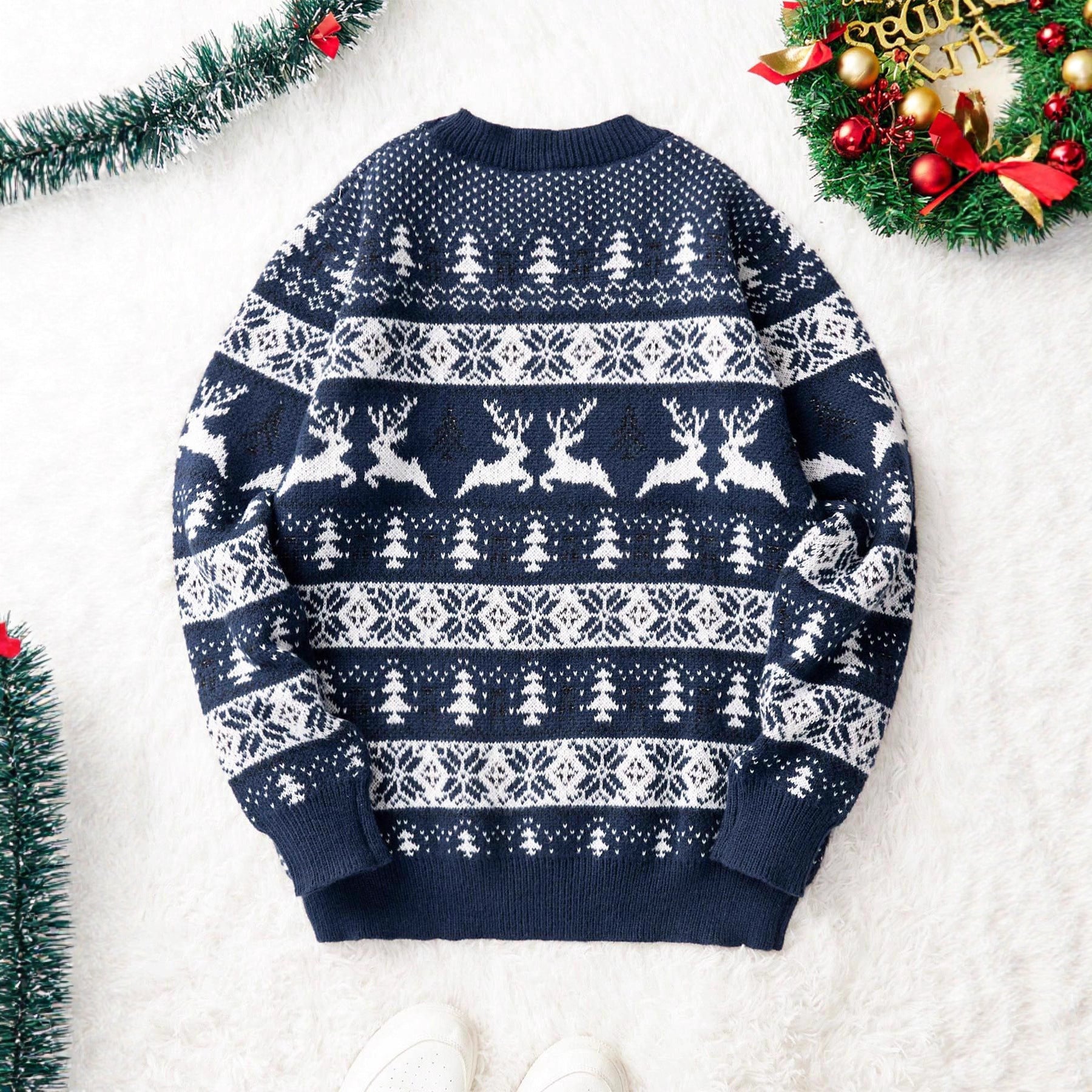 Men's Round Neck Loose Jacquard Christmas Knitwear