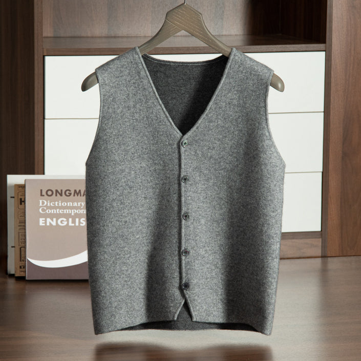 Men's V-neck knitwear