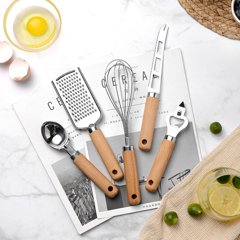 Wooden kitchen peeler set