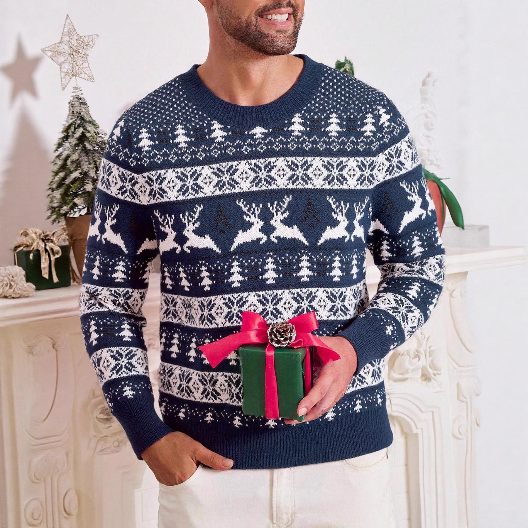 Men's Round Neck Loose Jacquard Christmas Knitwear