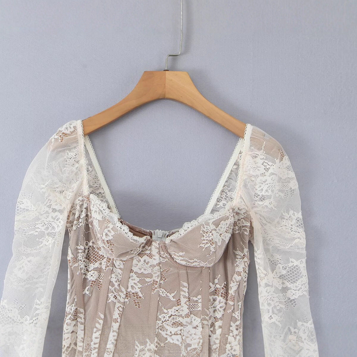 Temperament Long Sleeve Lace Backless Dress